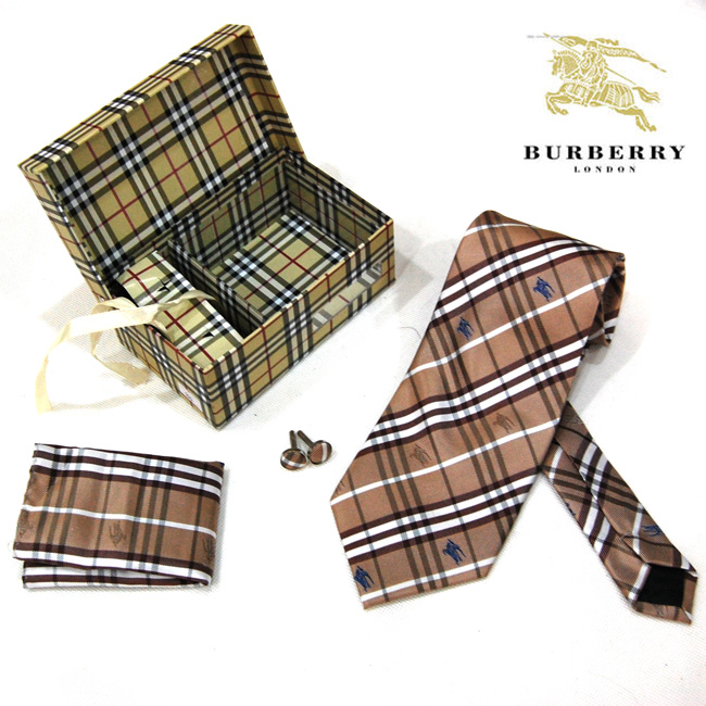 cravate burberry pas cher